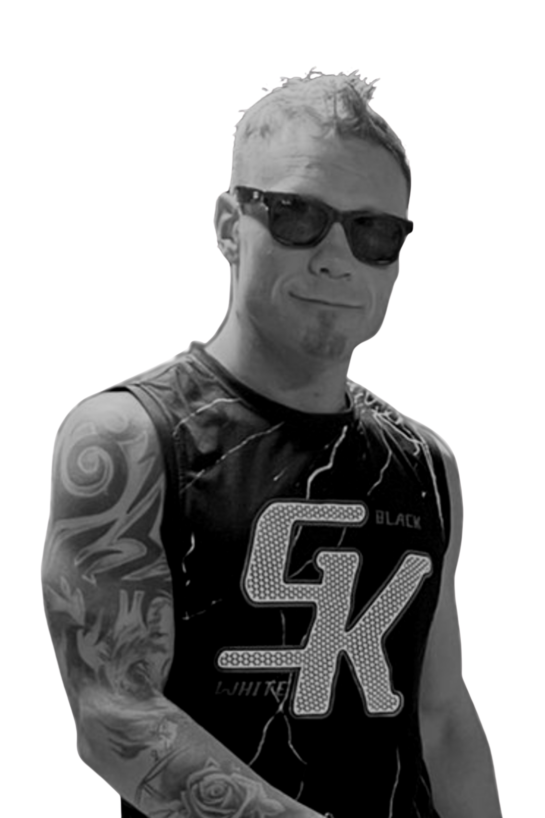 insegnate coach di boxe e kick boxing in palestra con ring in centro a Piacenza
